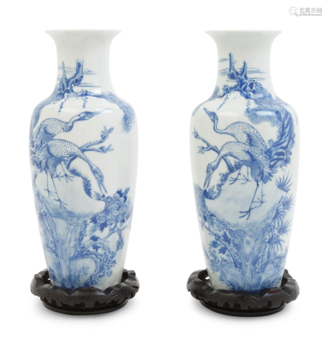 A Pair of Chinese Blue and White Porcelain …