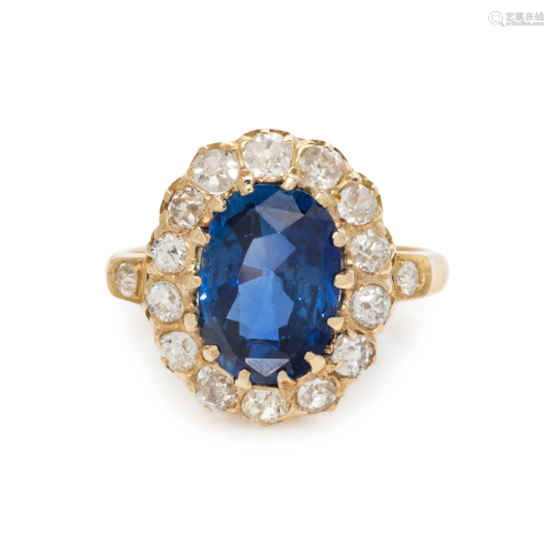 SAPPHIRE AND DIAMOND RING