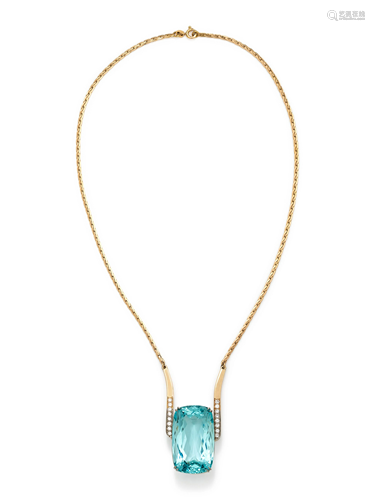 AQUAMARINE AND DIAMOND NECKLACE