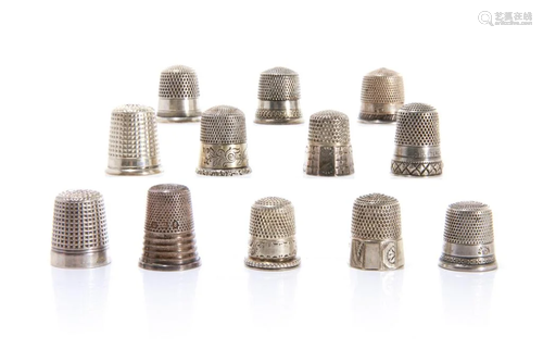 GROUP OF TWELVE SILVER THIMBLES 46g