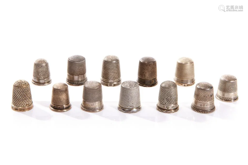 GROUP OF TWELVE SILVER THIMBLES 41g