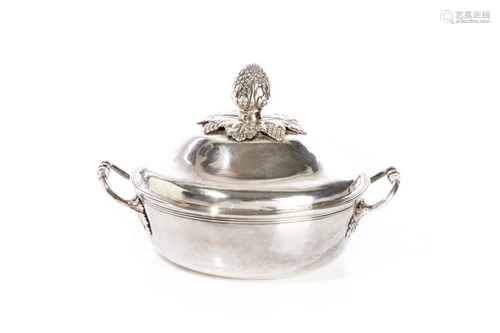 18TH C FRENCH SILVER SOUFFLE DISH, 1,0…