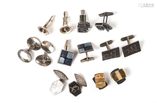 LOT OF SILVER CUFFLINKS