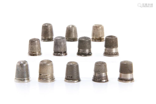 GROUP OF TWELVE SILVER THIMBLES 48g