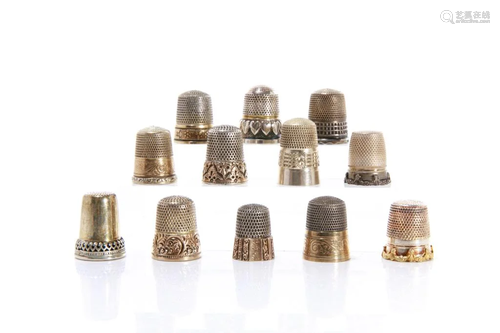 GROUP OF TWELVE SILVER THIMBLES 61g