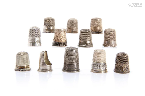 GROUP OF TWELVE SILVER THIMBLES 48g