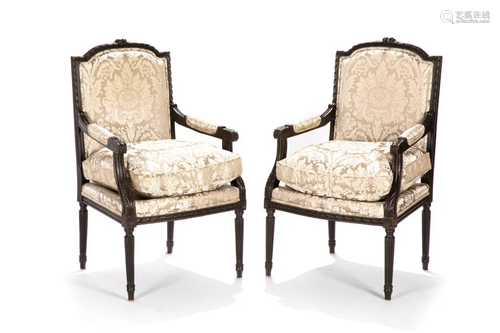 PAIR OF SILK UPHOLSTERED BERGERE C…