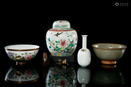 GROUP OF CHINESE SCHOLAR'S ITEMS AND P…