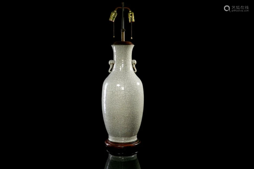 CHINESE CRACKLE GLAZED PORCELAIN VASE…