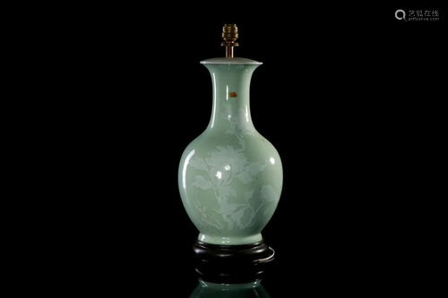 WHITE SLIP DECORATED CELADON P…