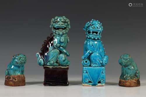 China, vier aubergine en turquoise geglazuurde boe…