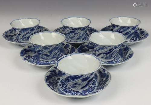 China, serie van zes blauw wit geplooid porseleine…