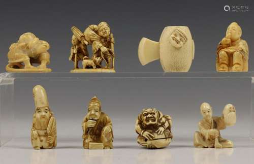 Japan, collectie van acht ivoren netsuke, 19e eeuw…