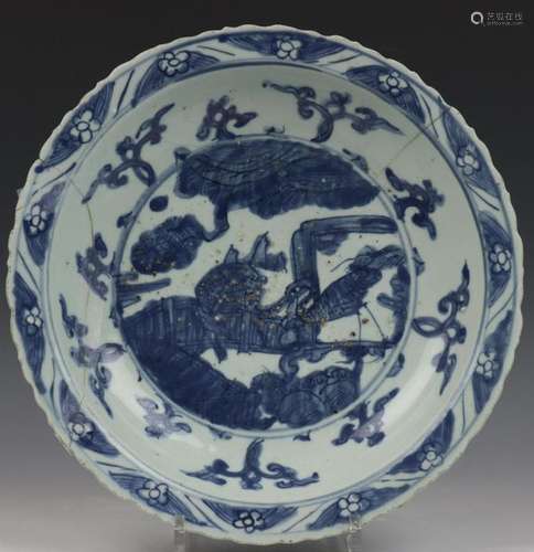 China, blauw wit porseleinen schotel, Ming dynasti…