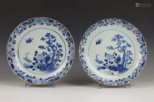 China, paar blauw wit porseleinen borden, Qianlong…