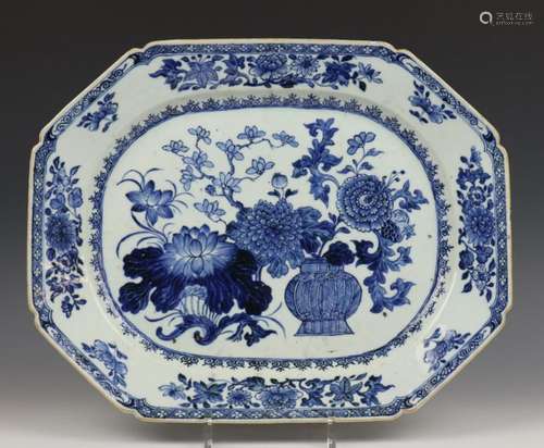 China, langwerpige blauw wit porseleinen dienschaa…