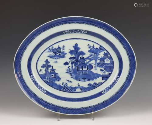 China, ovale blauw wit porseleinen dienschaal, Qia…