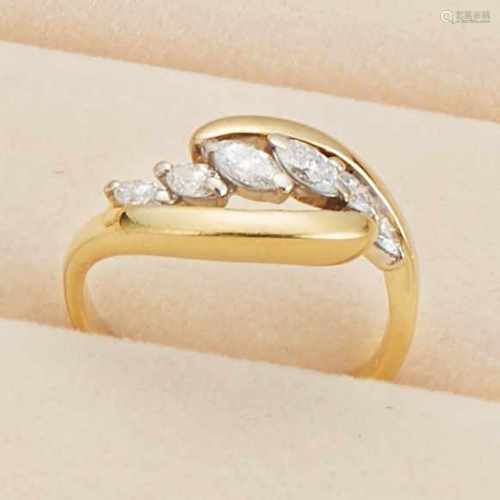 Ring mit Diamantnavetten