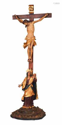 Standkruzifix mit Marienfigur