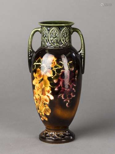 Jugendstil-Keramikvase.