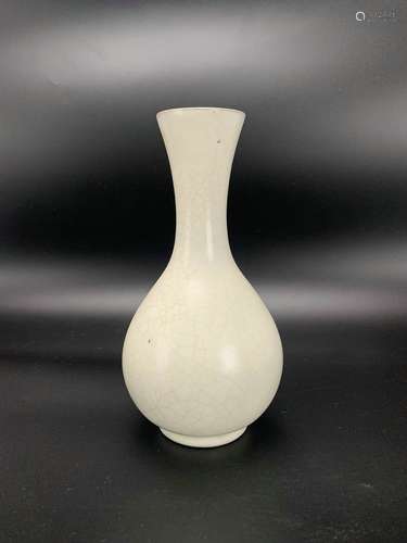 chinese ding kiln porcelain vase