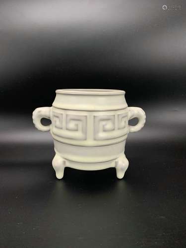 chinese ru kiln porcelain incense burner