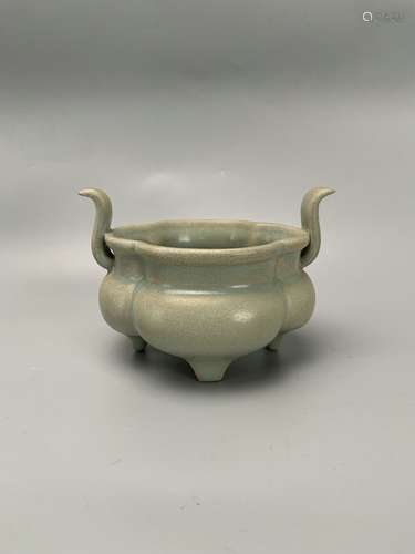 chinese ru kiln porcelain incense burner