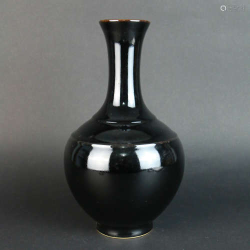 A Black Glazed Porcelain Tianqiuping