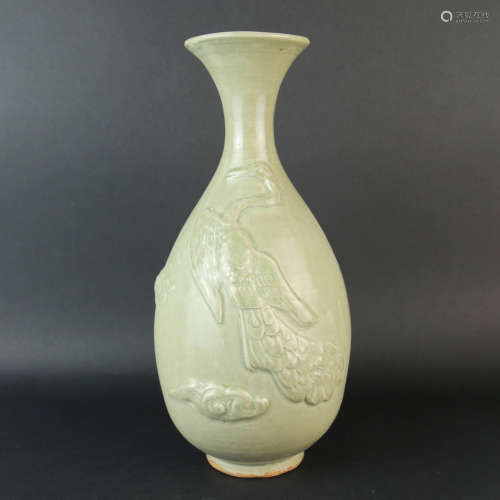 A Celadon Inlaid Porcelain Yuhuchunping