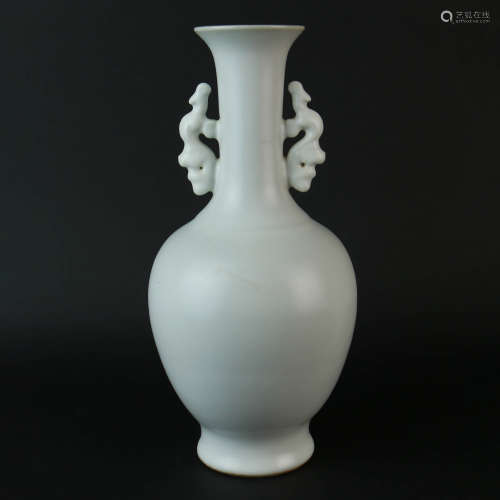 A White Glazed Pear-shaped Porcelain Vase with Double Phoenix Ears