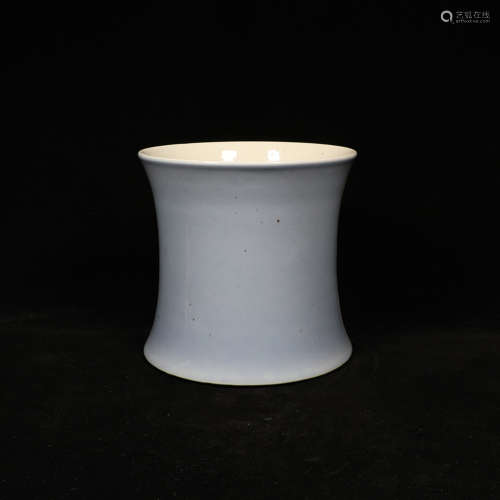 A Celeste Glazed Porcelain Brush Pot