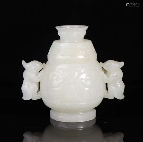 CHINESE CARVED HETIAN JADE CENSER W/ COVER