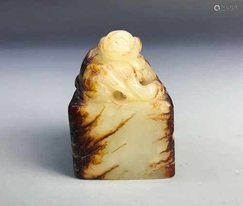 CHINESE CARVED GAOGU JADE SEAL