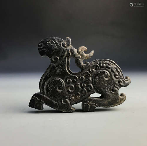 CHINESE CARVED GAOGU JADE ORNAMENT