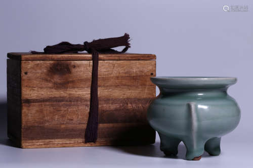 CHINESE LONGQUAN KILN CENSER