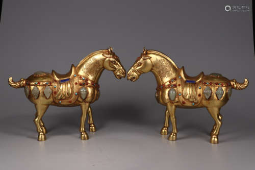 PAIR OF CHINESE GILT BRONZE ORNAMENT