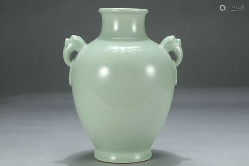 QIANLONG MARK, CHINESE CELADON VASE