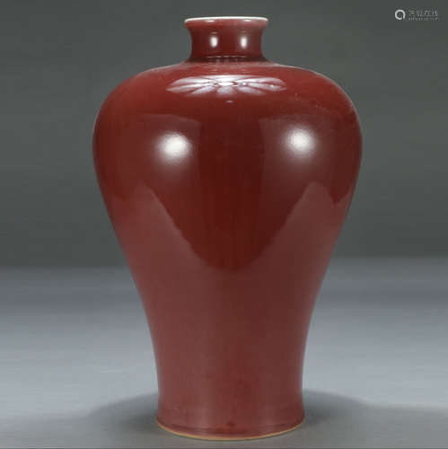 QIANLONG MARK, CHINESE RED GLAZED VASE