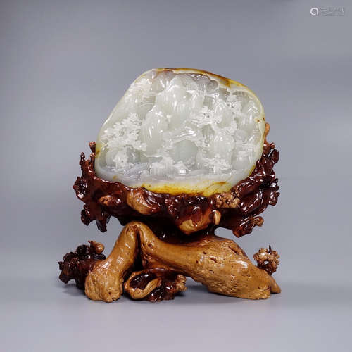 CHINESE CARVED HETIAN JADE ORNAMENT