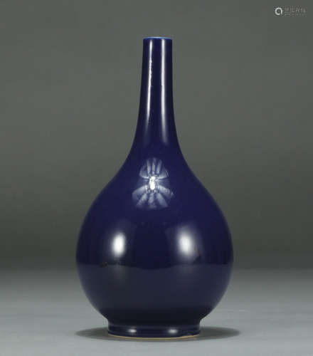 QIANLONG MARK, CHINESE BLUE GLAZED VASE