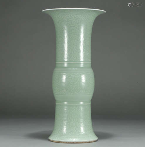 CHINESE CELADON VASE