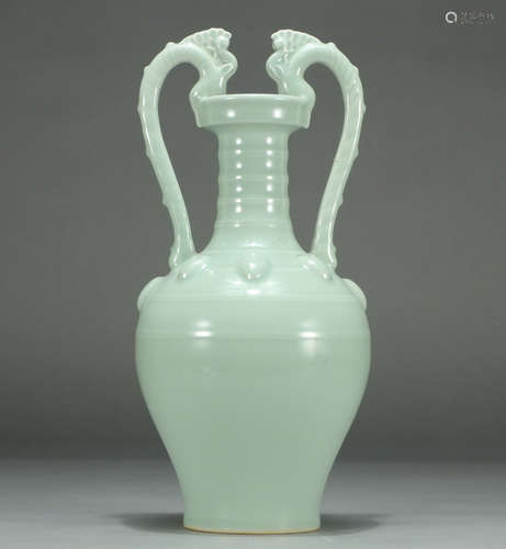 YONGZHENG MARK, CHINESE CELADON DRAGON VASE