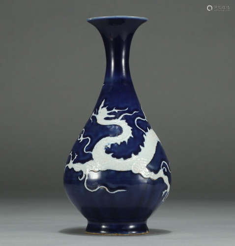 CHINESE BLUE GLAZED DRAGON VASE