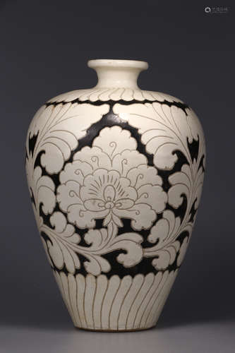 CHINESE ZIZHOU KILN VASE