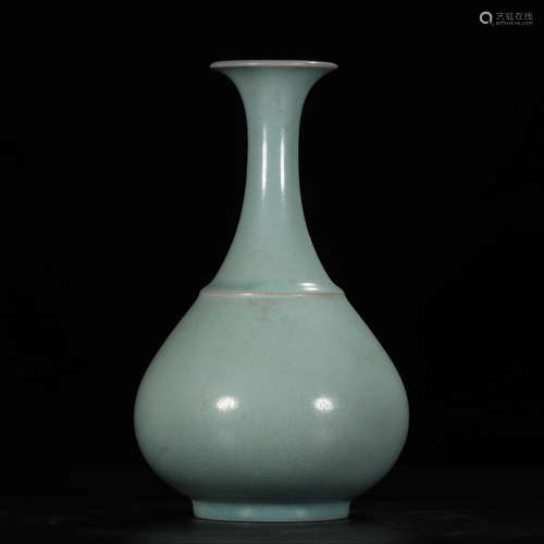 CHINESE RU KILN VASE