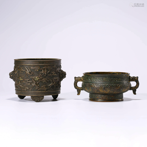 A SET OF INCENSE BURNERS WITH HU WEN …