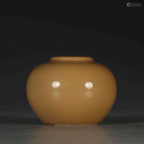 A Beige Glaze Porcelain Water Pot