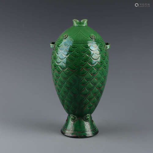 A Green Glaze Porcelain Fish-shaped Vase