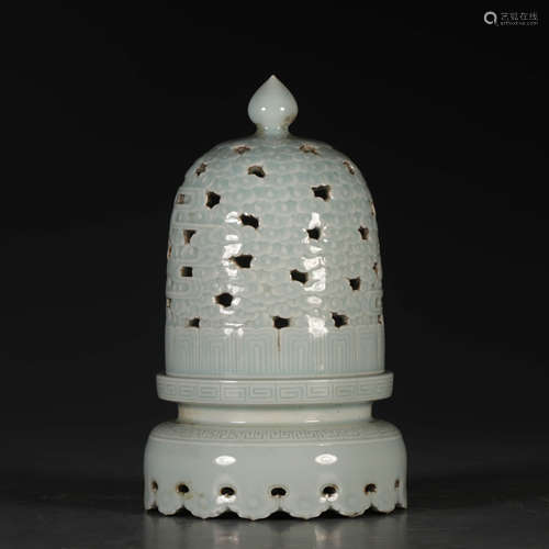 A Shadow Blue Glaze Piercing Cloud Pattern Porcelain Incense Burner