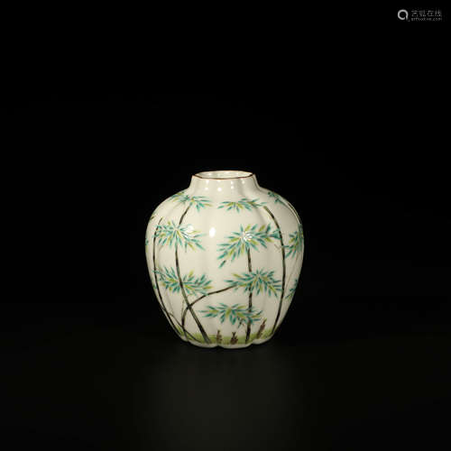 A Famille Rose Bamboo Pattern Porcelain Melon-shaped Jar